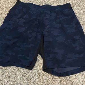Lululemon Mens Athletic Shorts Blue Camo XL